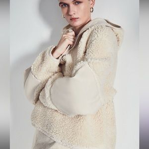 EUC COS Teddy Half-Zip Hoodie - Size Small - Cream - Sold Out Online